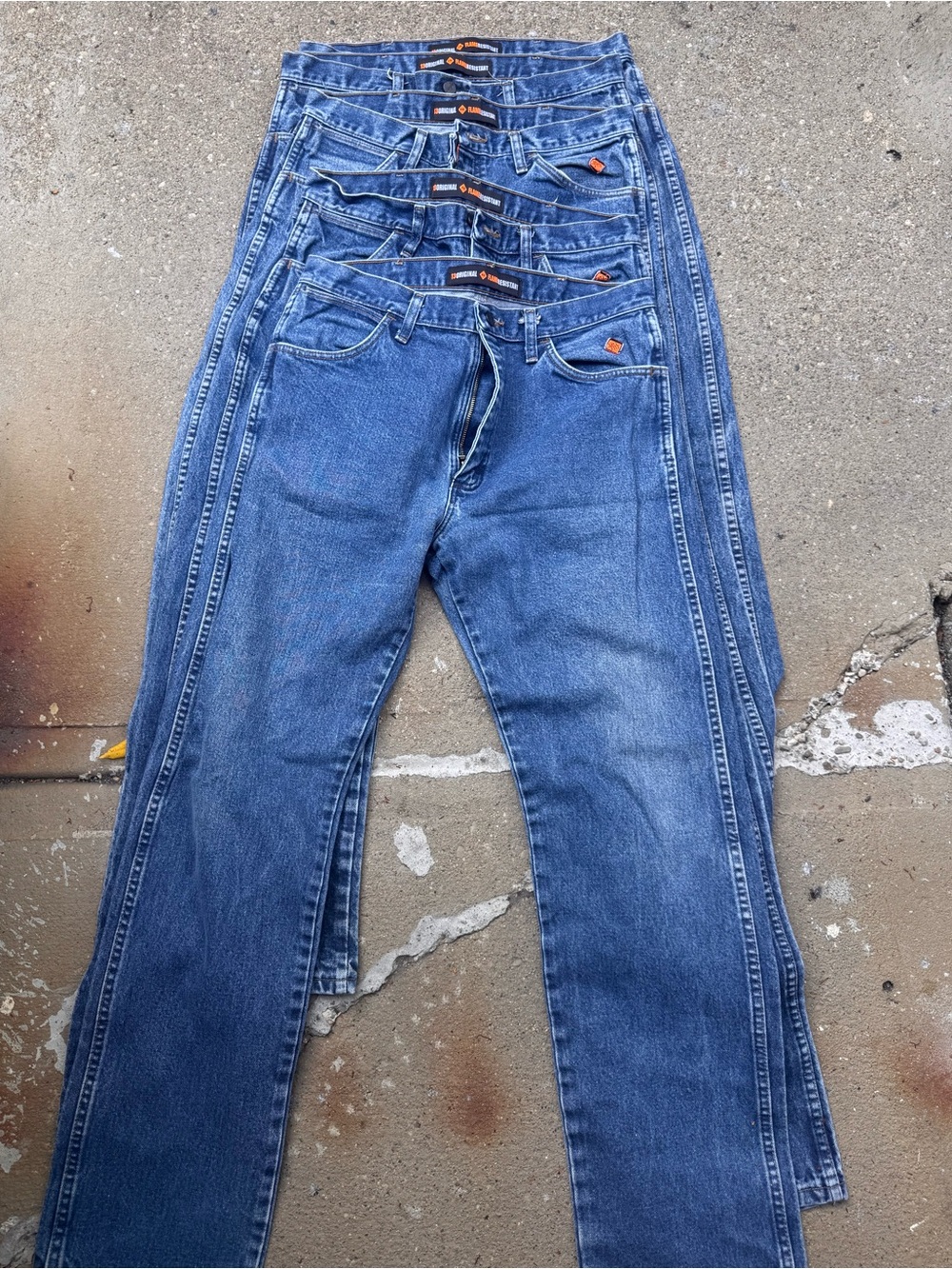 Wrangler workwear 13MWZ FR men’s 34x34 work jeans lot of (5)